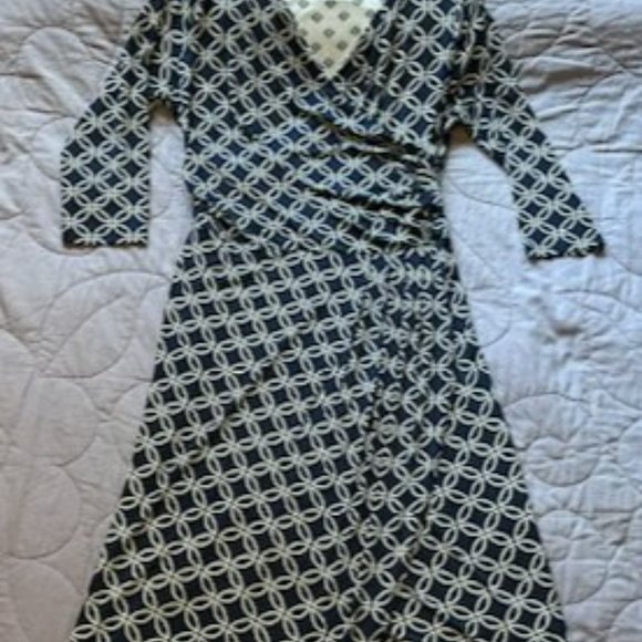 Hatley Navy and White Cross-Hatch Wrap Dress Size L - Picture 3 of 3